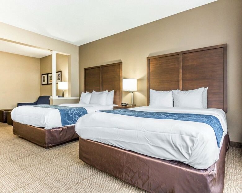 Hotel Comfort Suites At Isle Of Palms Connector