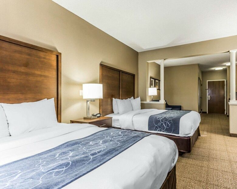 Hotel Comfort Suites At Isle Of Palms Connector