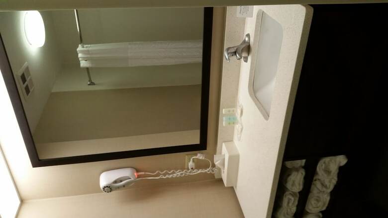 Hotel Comfort Suites At Isle Of Palms Connector