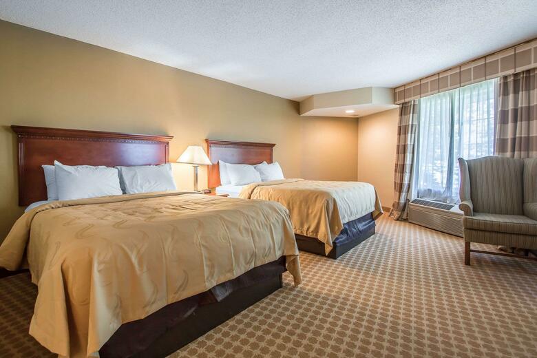 Hotel Quality Inn & Suites