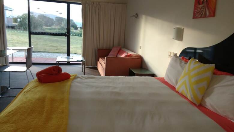 Motel Diamond Island Resort & Bicheno Penguin Show