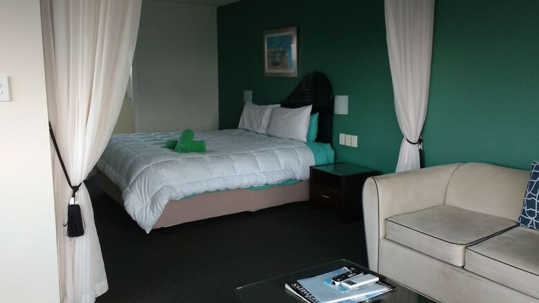 Motel Diamond Island Resort & Bicheno Penguin Show