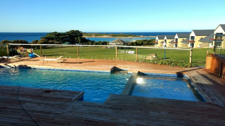 Motel Diamond Island Resort & Bicheno Penguin Show