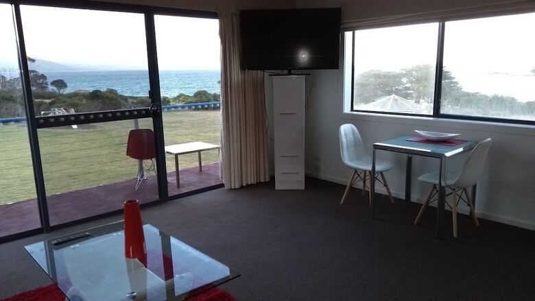 Motel Diamond Island Resort & Bicheno Penguin Show