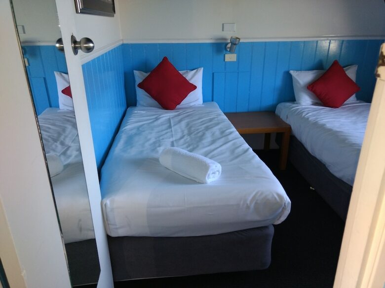 Motel Diamond Island Resort & Bicheno Penguin Show