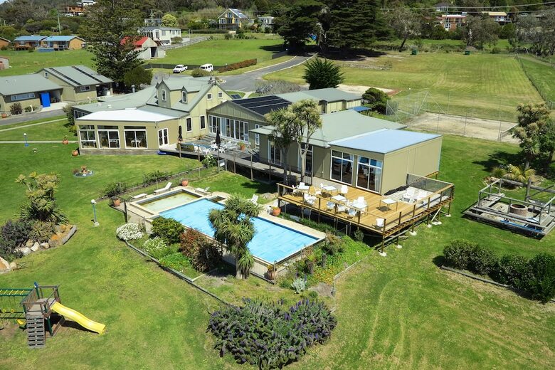 Motel Diamond Island Resort & Bicheno Penguin Show