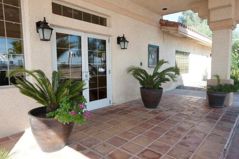 Hotel Calipatria Inn And Suites