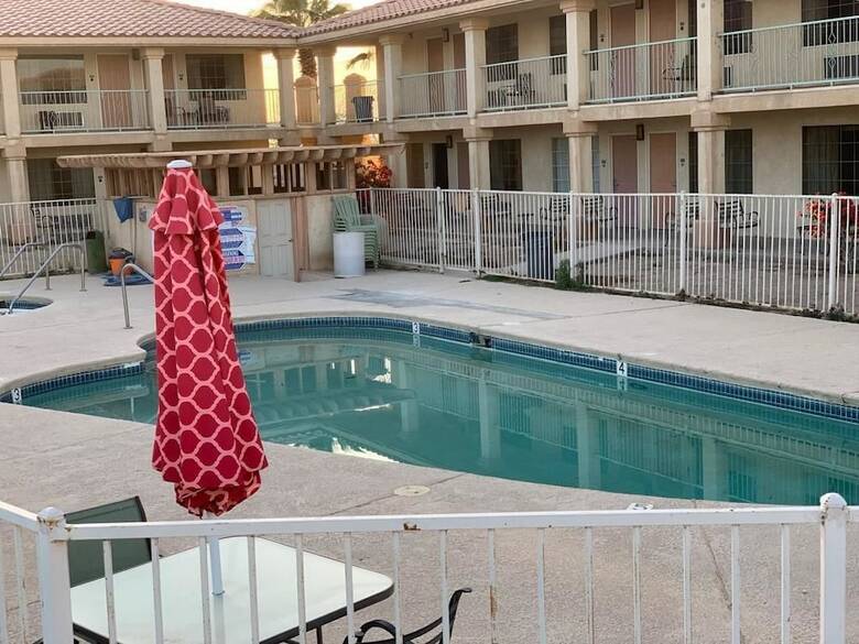 Hotel Calipatria Inn And Suites