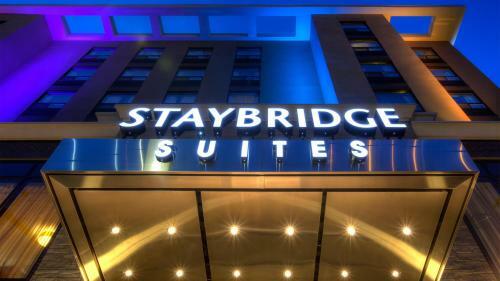 Hotel Staybridge Suites Hamilton Downtown