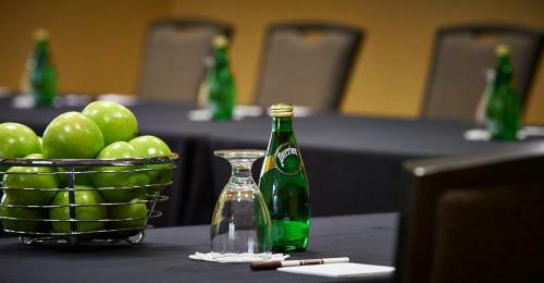 Hotel Staybridge Suites Hamilton Downtown