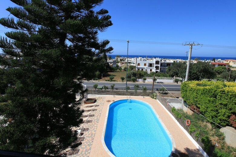 Aparthotel Iraklis Studios & Apartments