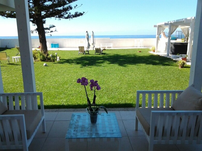 Suitebeach B&B And Club