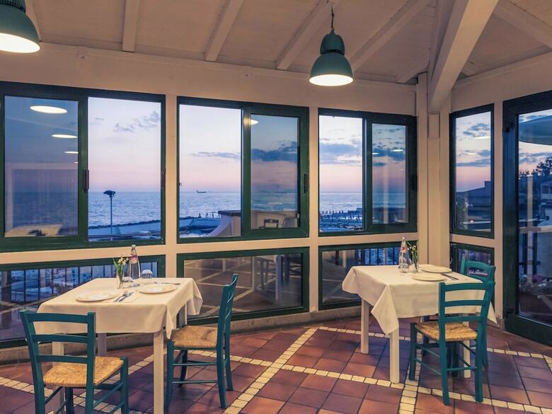 Mercure Civitavecchia Sunbay Park Hotel