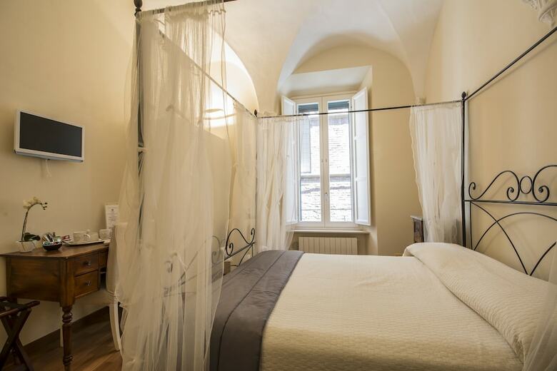Bed & Breakfast Quattro Cantoni