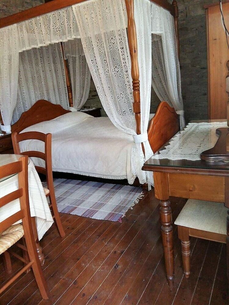 Romios Holiday Apartments