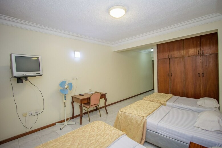 Holiday Express Hotel