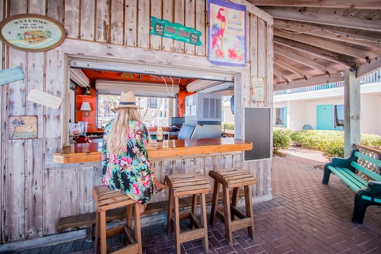 Hotel Bikini Beach Resort