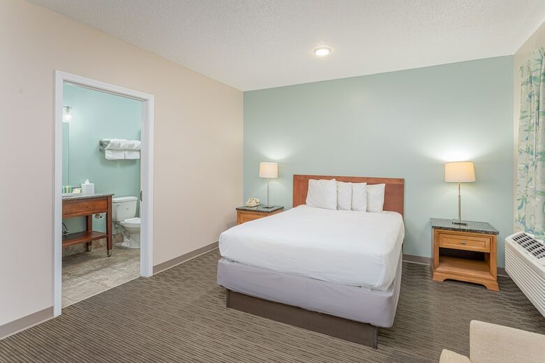 Hotel Bikini Beach Resort