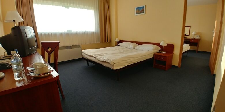 Sangate Hotel Airport