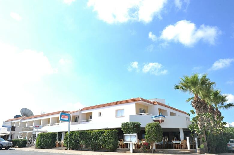 Aparthotel Captain Karas Holiday Apartments