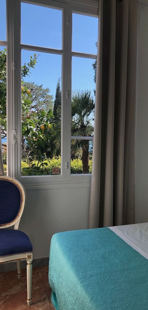Hotel Normandy