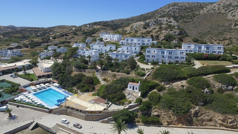 Dolphin Bay Hotel