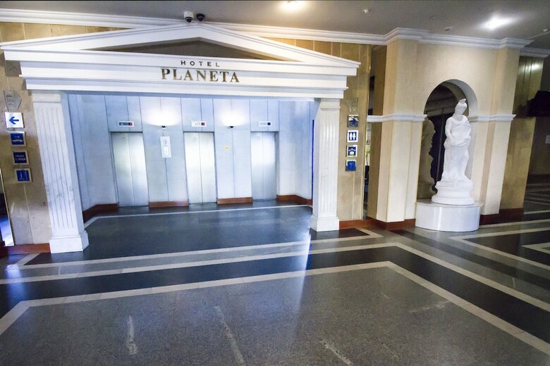 Planeta Hotel