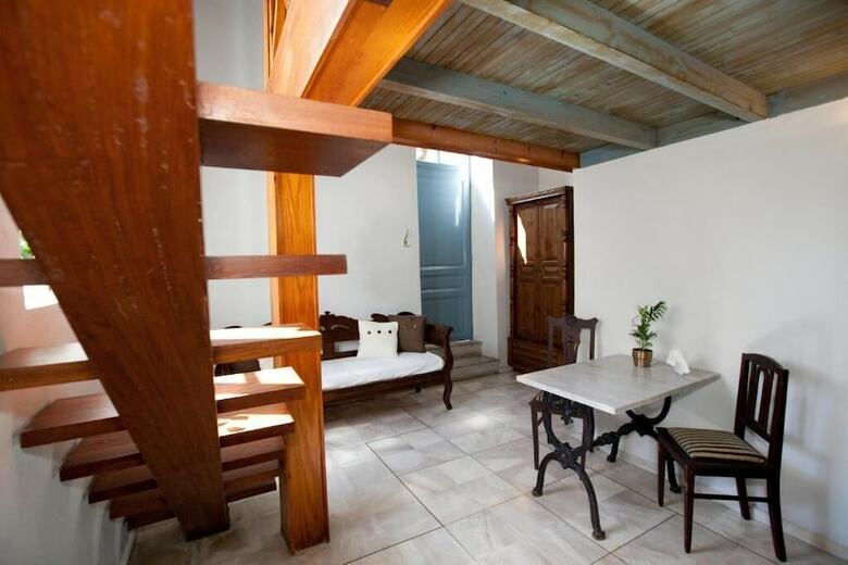 Aparthotel Pandora Suites