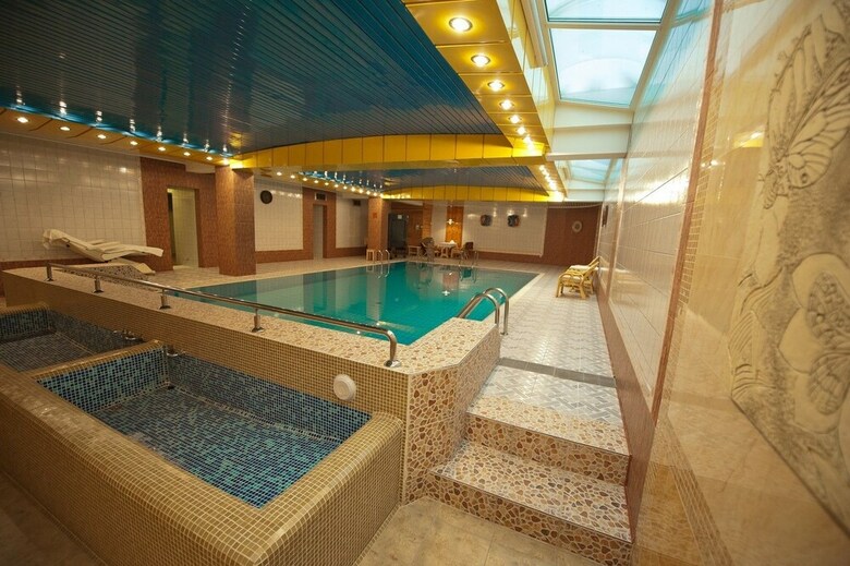Jolly Alon Hotel