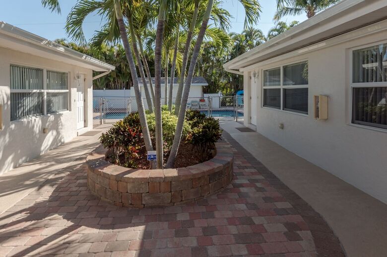 Gulf Breeze Condos