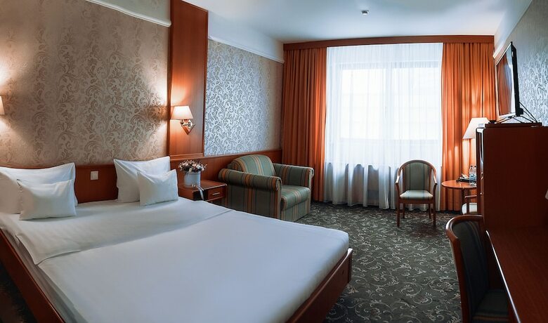 Atrium Palace Hotel