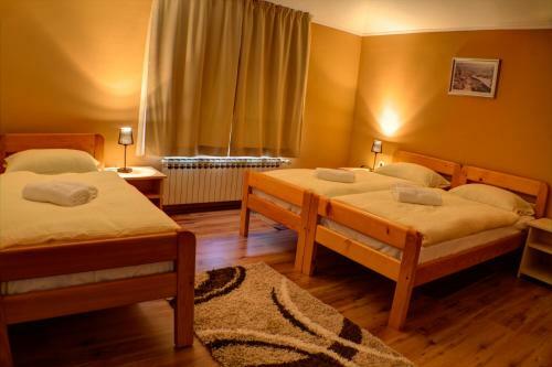Hostal Restaurant Rooms Pino