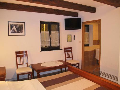 Hostal Rooms Buneta