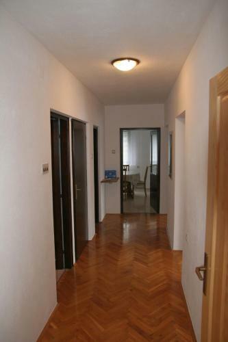 Apartment Ante