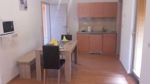 Apartment Pavle?i?