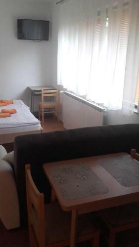 Apartment Pavle?i?