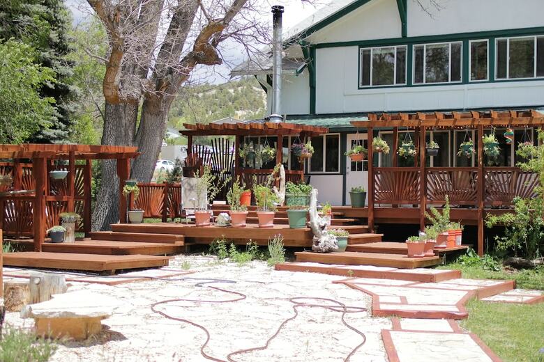 Historic Smith Hotel Bed And Breakfast
