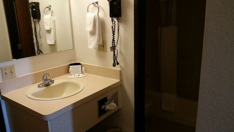 Hotel Howard Johnson By Wyndham Billings