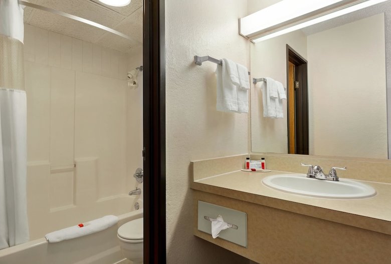 Hotel Howard Johnson By Wyndham Billings