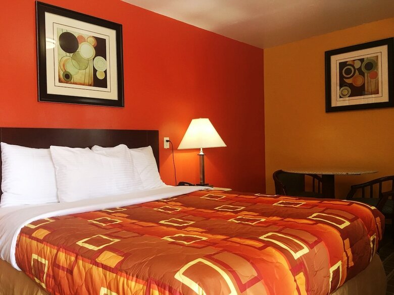 Motel Scottish Inns