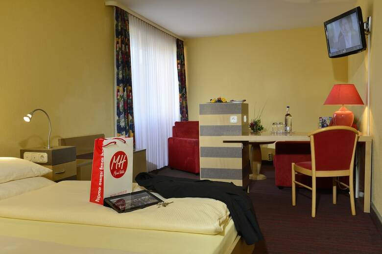 Michel & Friends Hotel L�neburger Heide
