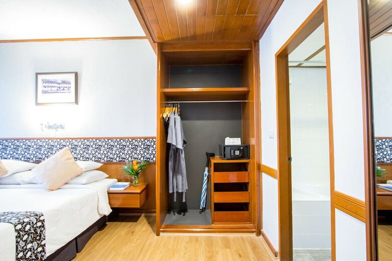 Royal Phuket City Hotel
