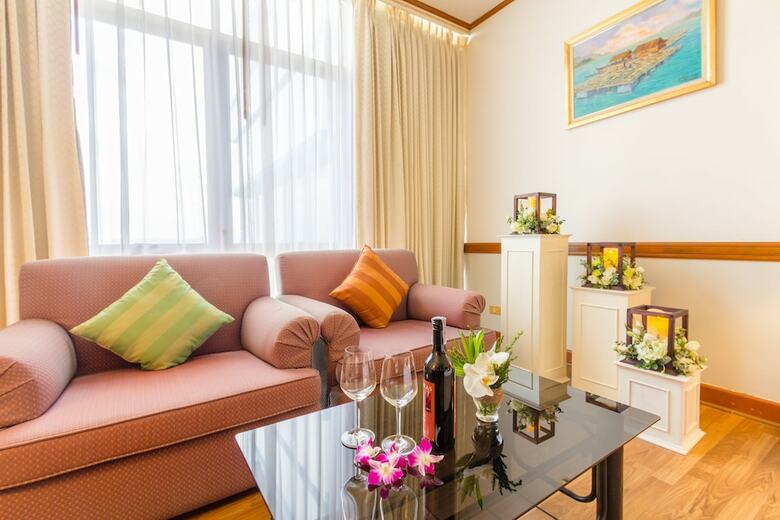 Royal Phuket City Hotel
