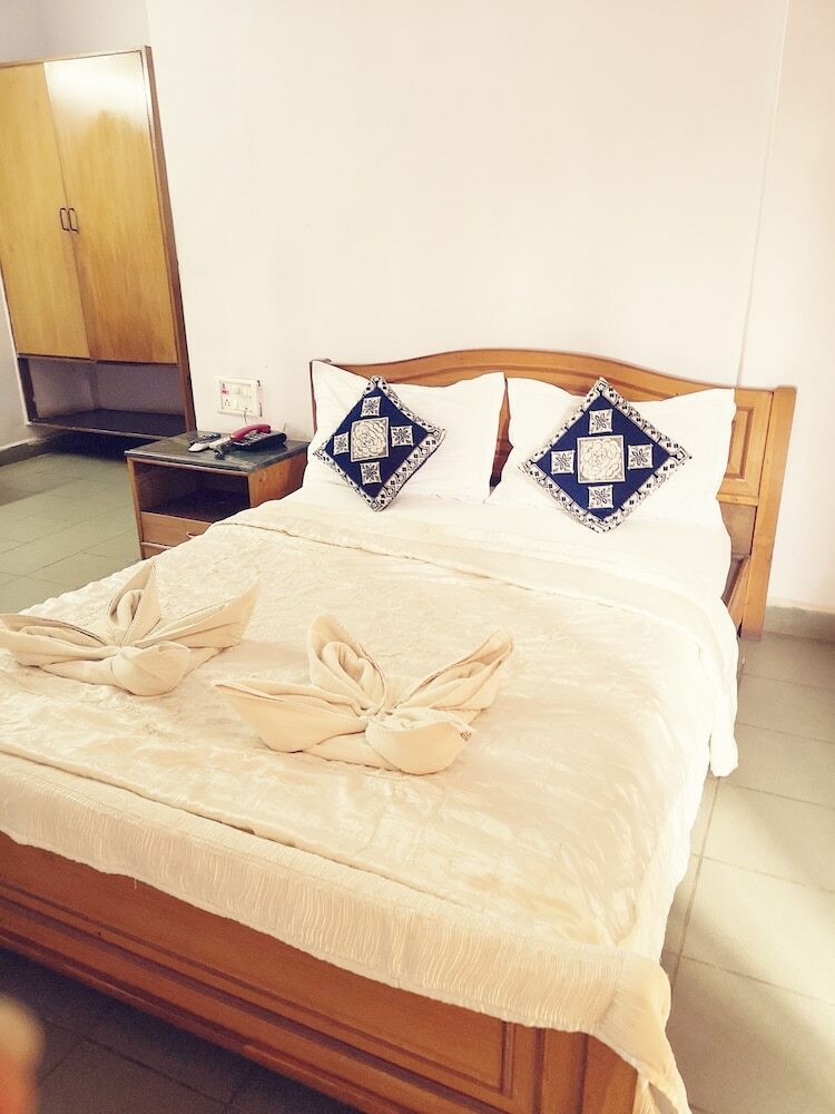 Hotel Falcon Resorts