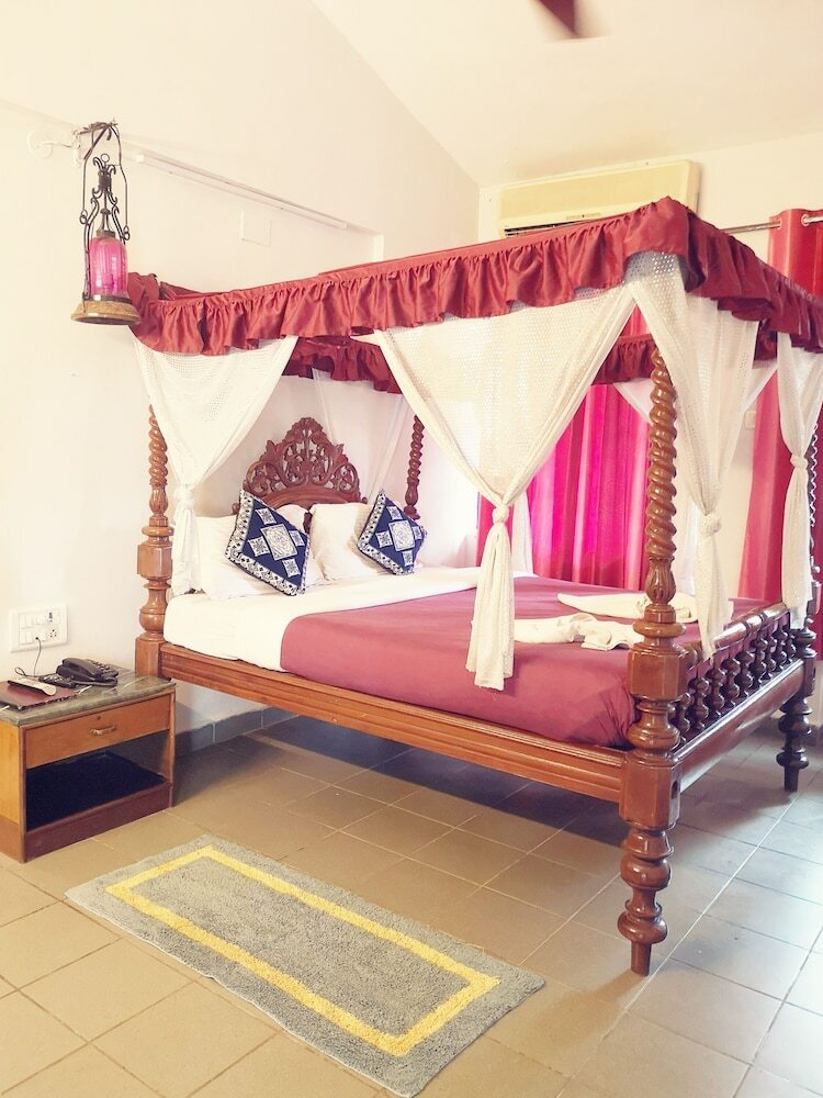Hotel Falcon Resorts