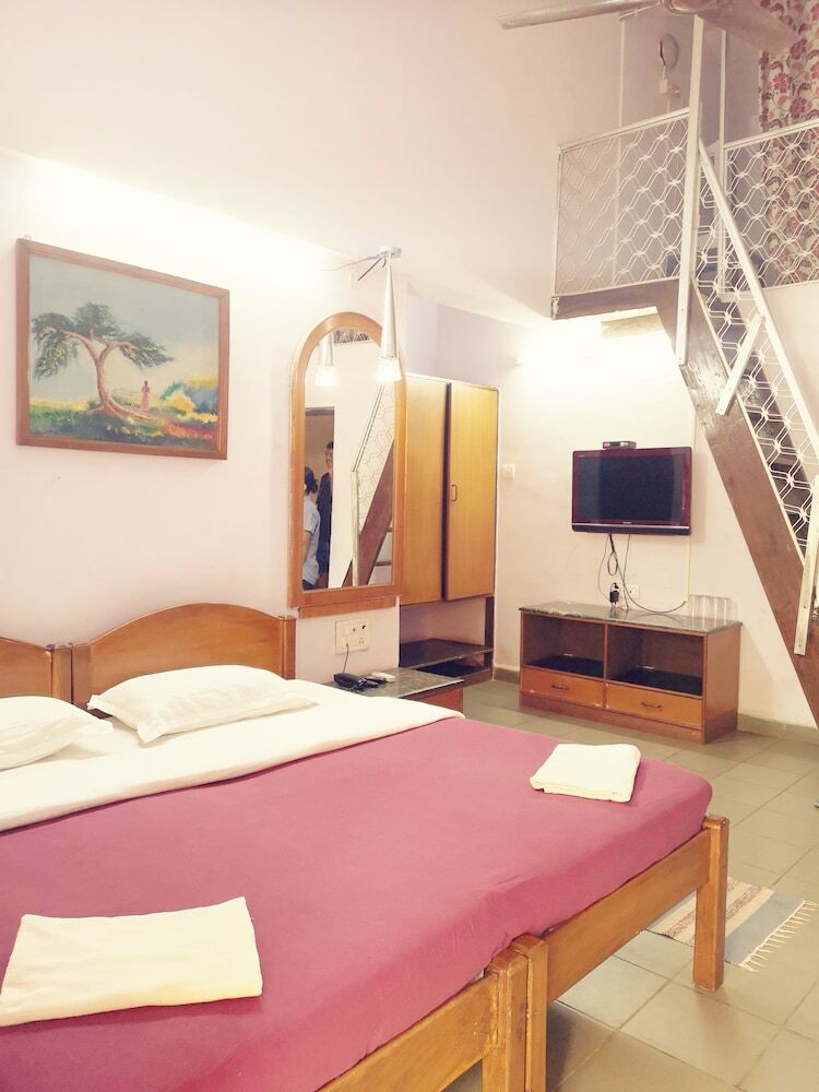 Hotel Falcon Resorts
