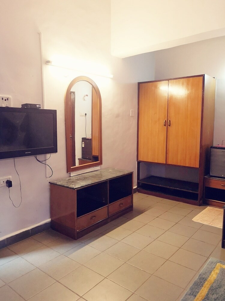 Hotel Falcon Resorts