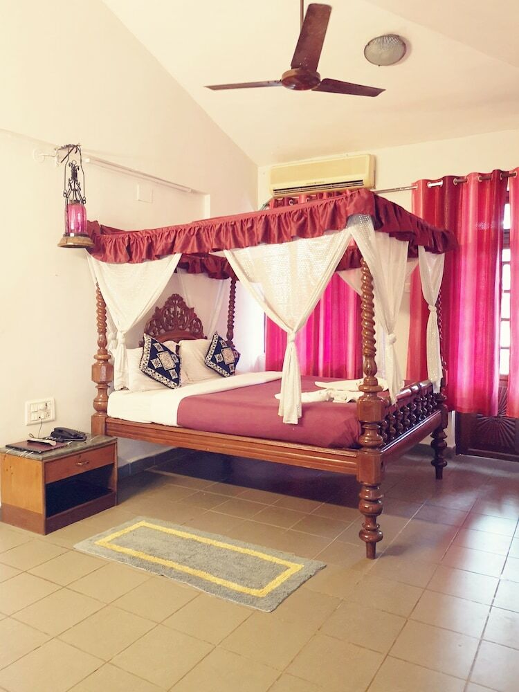 Hotel Falcon Resorts