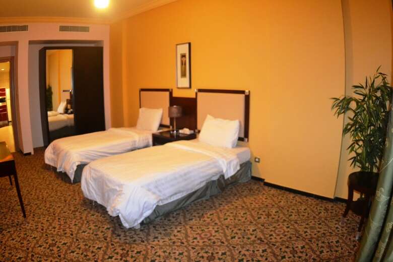 Hotel Awaliv Suites