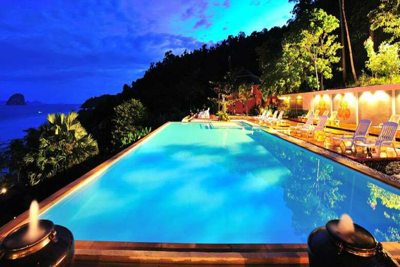 Apartamento Koh Ngai Cliff Beach Resort
